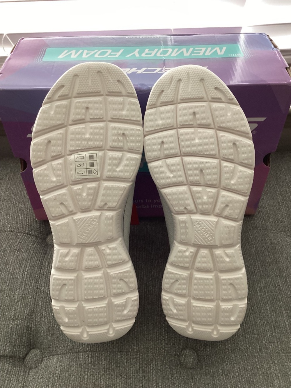 Skechers Women's Summit-Artistry Chic Wide Casual Sneakers, size 9.5 - Picture 5 of 11